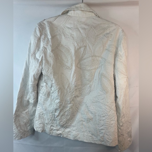 Chicos cotton blend white and embroidered jackets. So lovely! Casual or dressy. - Picture 2 of 4